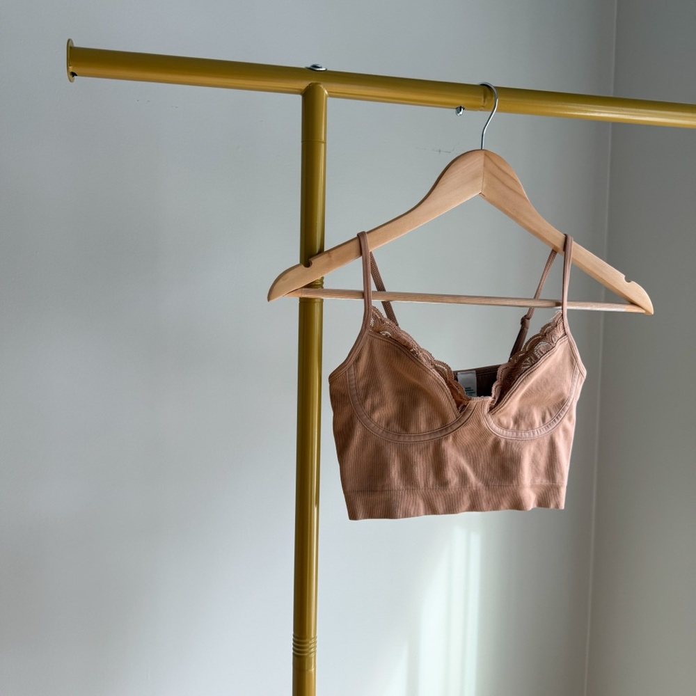 NWOT Aerie Tan Lace Trim Bralette